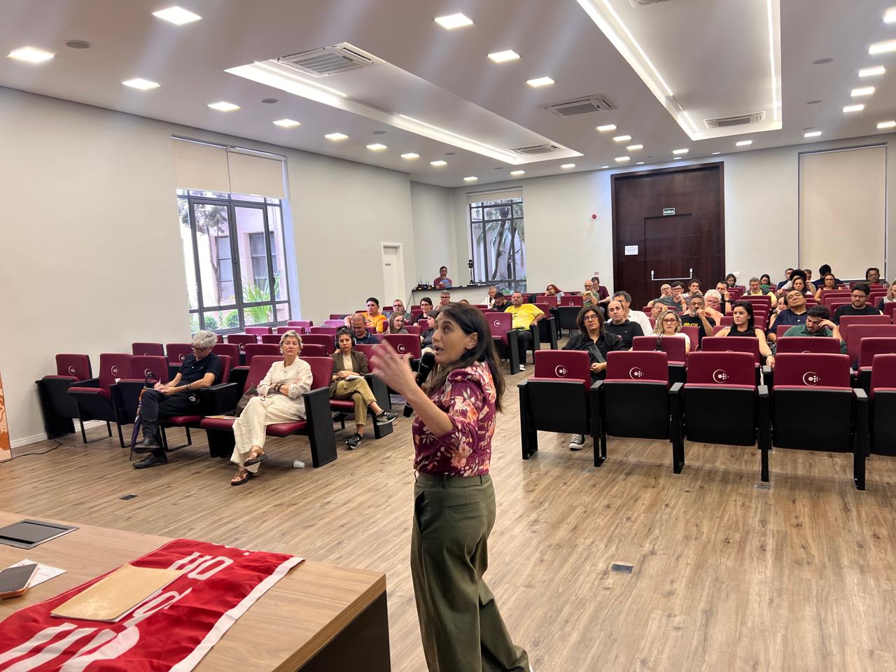 Workshop de comunicação e atuação em redes