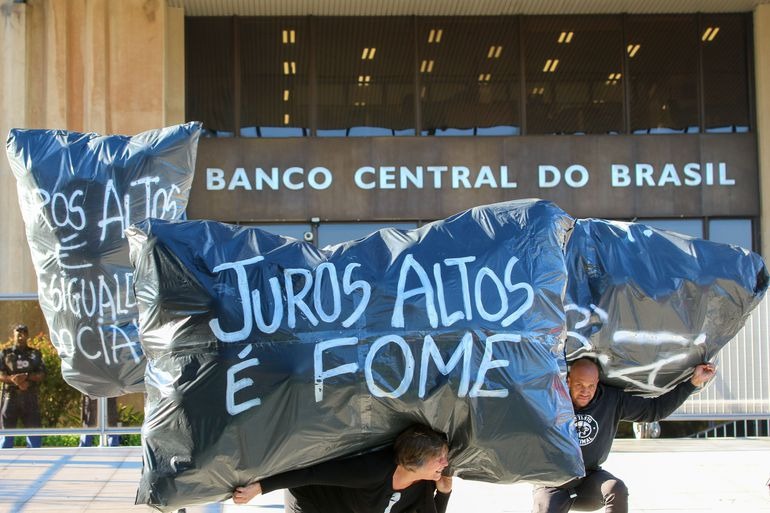 Juros Baixos Já!