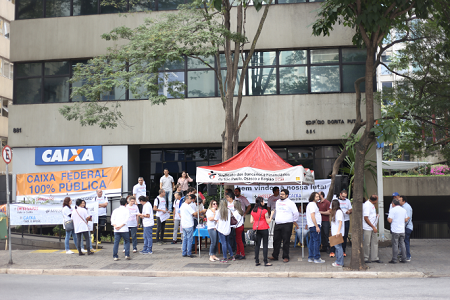 Ato cobra mais empregados na Caixa em São Paulo