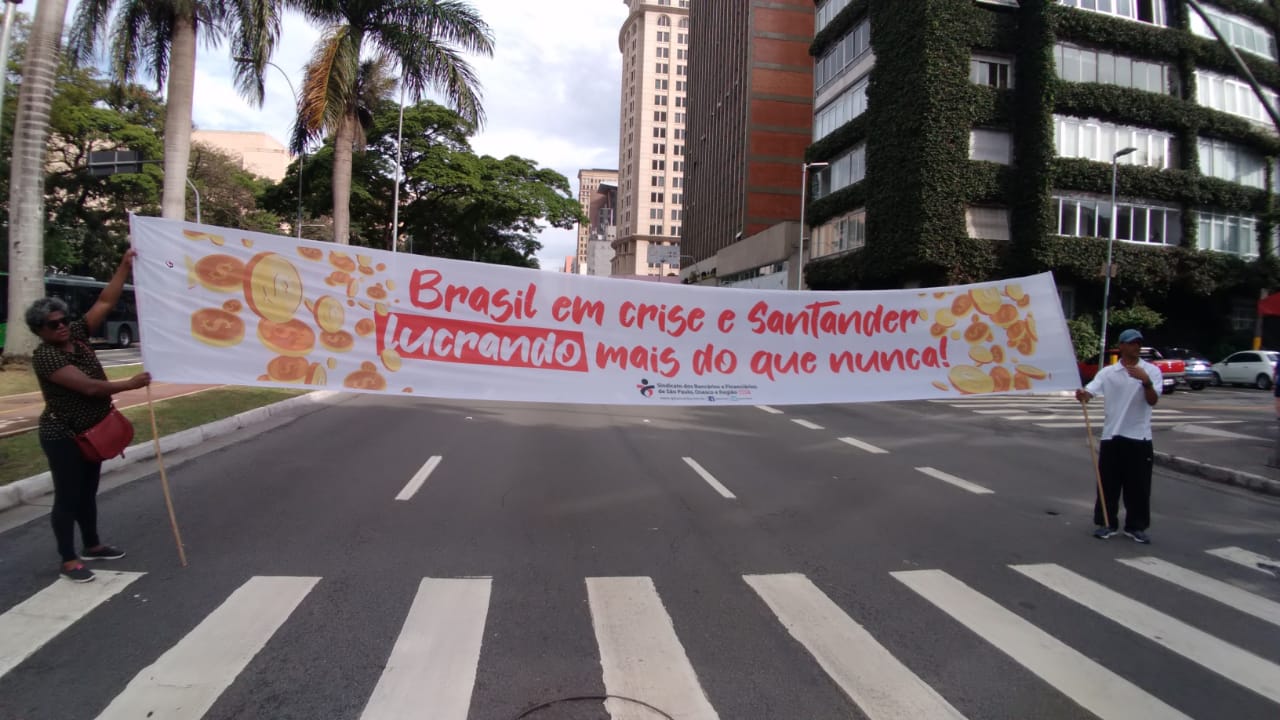 Protesto Santander-São Paulo (3)